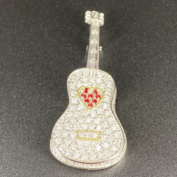 Beautiful Designer Style Guitar Brooch Rhinestone Heart Strings Silver Tone - Picture 1 of 6